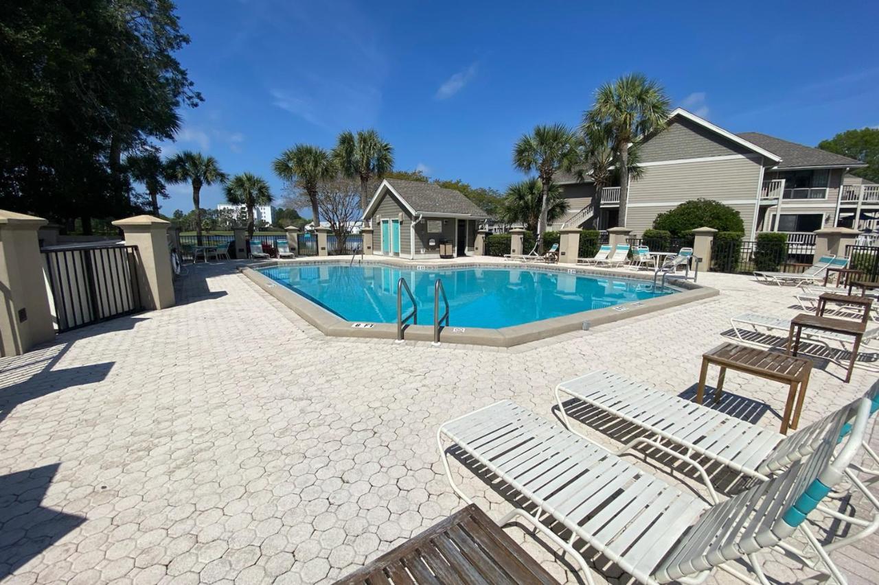 Harbour Point 817 *